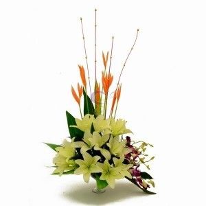 Lily touch flower bouquet