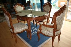 Round Dining Table Set