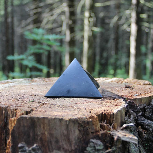 Shungite Stone Pyramid For Emf Protection Size: 30 Mm