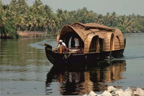 2N Munnar a   1N Thekkady a   1N Houseboat Tour Service