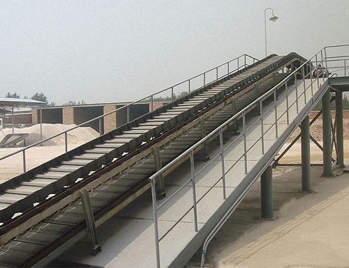 Inclined Belt Conveyor