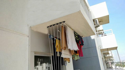 https://tiimg.tistatic.com/fp/1/004/521/clothes-drying-ceiling-hangers-597.jpg