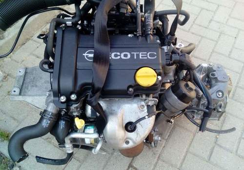 Gasoline Engine With Manual Gearbox