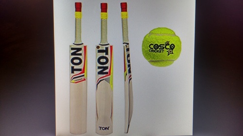 क्रिकेट बैट एंड बॉल