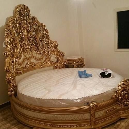 100% Made in India Royal Round Beds