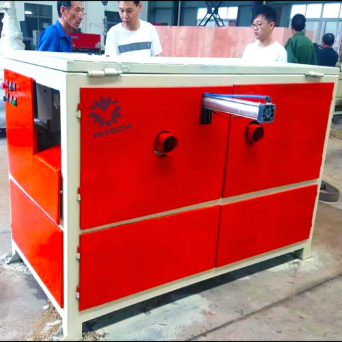 Multi Rip Saw Machine For Pallet Block Cutting Capacity: 5 Cubic Meter (M3)