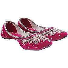 Ladies Punjabi Juttis