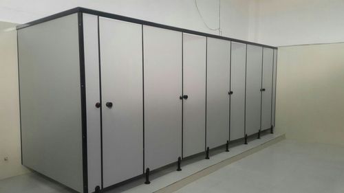 Modular Toilet Partitions System