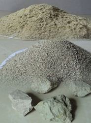 Handling Fullers Earth Powder