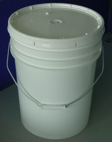 Paint Pails - Supreme Quality Raw Material, Fine Finish and Robust Structure | Ideal for Various Painting Applications