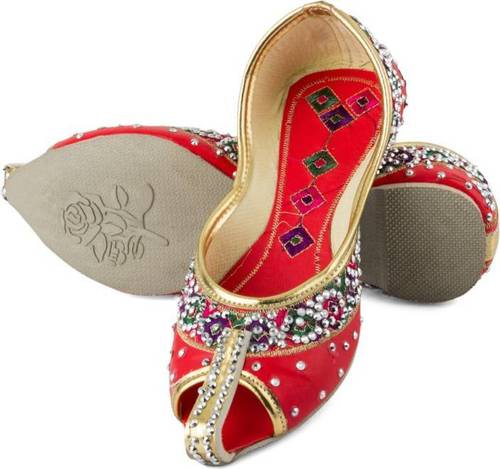 Punjabi Jutti - Handcrafted Leather, Custom Fit, Quality Checked Design, Stylish and Comfortable