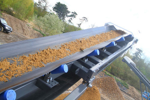 Material Carrying Conveyor