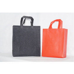 Box Type Non Woven Bags - Durable Non Woven Fabric, Customizable Designs and Text Options, Attractive Aesthetic Appeal