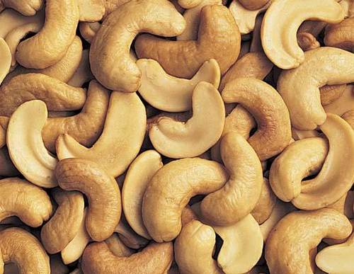 Cashew Nuts - Hygienically Processed, Nutrient-Rich, Flawless Quality, Rich Aroma and Flavor, Available in Various Sizes