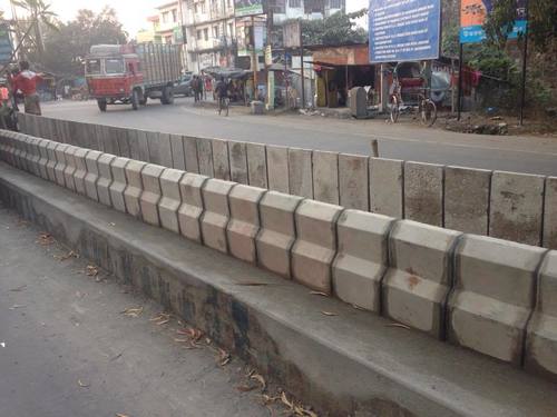 Concrete Divider Block
