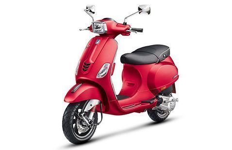 टू व्हीलर स्कूटर (Vespa Sxl 150) 