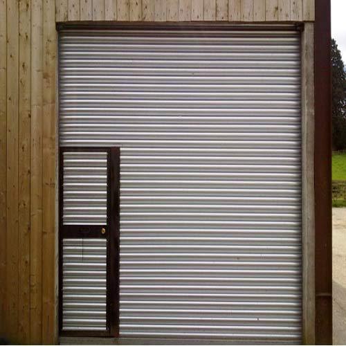 Multi Rolling Shutters With Wick Gate