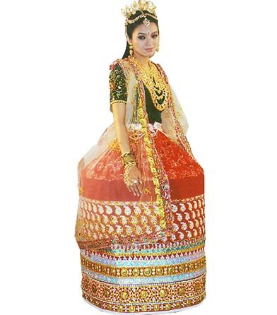 Manipuri girl | India traditional dress, Indian bridal outfits, Indian  beauty saree