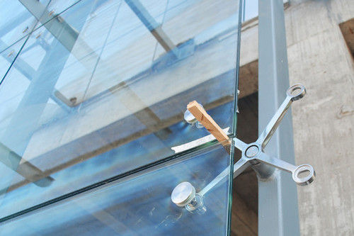 Spider Glass Fitting - High-Strength Tempered Glass | Durable, Precise Engineering, Sleek Finish, Ideal for Commercial Use