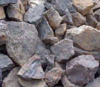 Manganese Ore - Silver-Gray Metallic Element with Pinkish Tinge | Reactive, Hard, Alloy for Steel and Aluminium, Micronutrient, Widely Used in Ceramics and Batteries