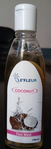 Le'Fleur Coconut Face Wash