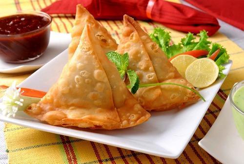 White Corn And Spinach Samosa