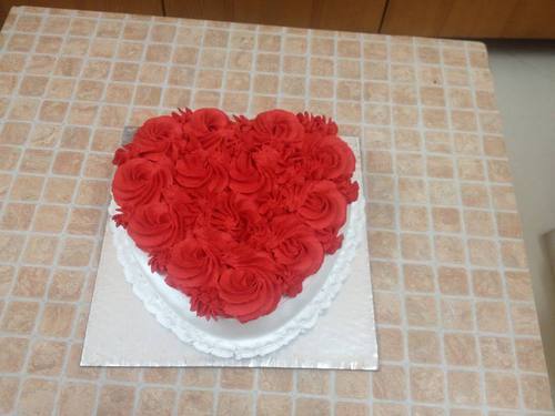 Red Rose Design Cake