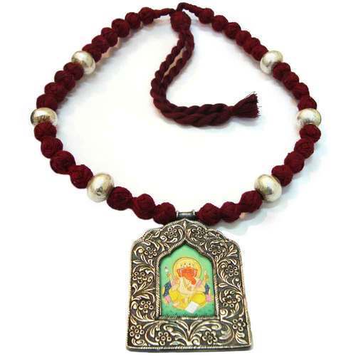 Traditional Ganesha Old Silver Beaded Pendant Necklaces Gender: Women