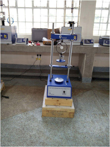 Hydraulic Universal Tensile Testing Machine