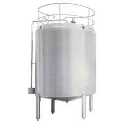 Vertical Milk Storage Tank