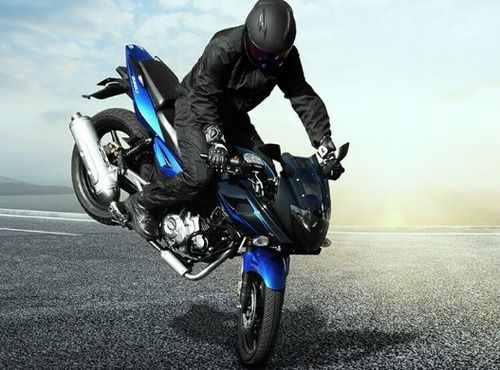 Bajaj Pulsar 220F Motorcycle