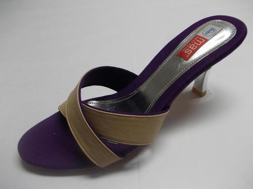 ladies flat sandals