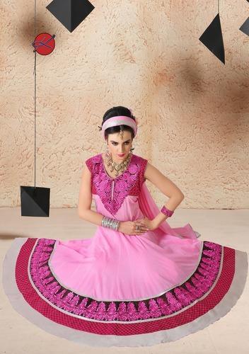 Sleeveless Ladies Trendy Anarkali Suit