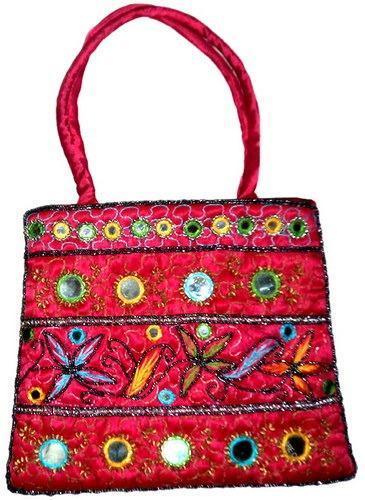 Beaded Purses – Center for Knit and Crochet