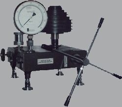 Dead Weight Pressure Gauge Tester