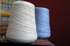 100% Acrylic Low Pill Yarn