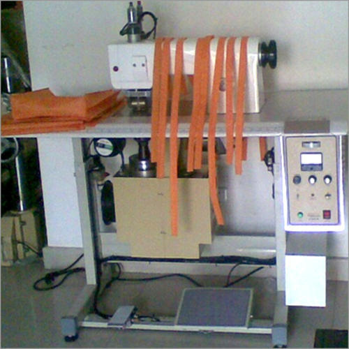 Ultrasonic Pressing Seal Edge Folding Machine