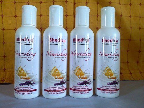 All Types Herbal Extracts Cleansing Milk