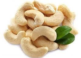 White Fresh Cashew Nuts For Health Benefits