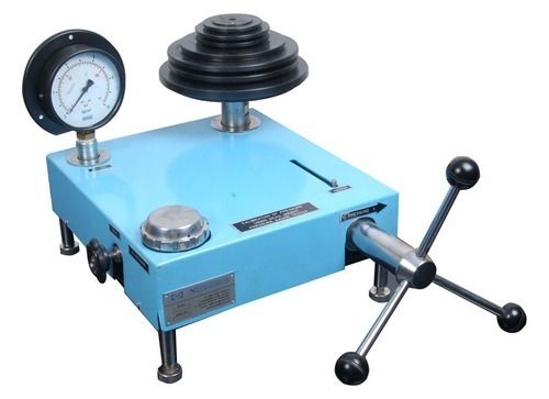 Pressure Comparator And Dead Weight Tester