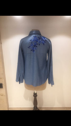 Ladies Denim Shirt With Thread Embroidery