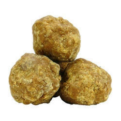 Fresh Sugarcane Jaggery Balls