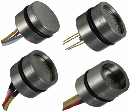 औद्योगिक वायु और तरल दबाव सेंसर सटीकता: 0.25 (विशिष्ट)%