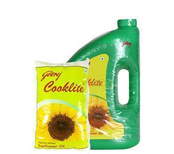 Edible Oil Packaging Films - Finest Quality Raw Material, Smooth Texture, Puncture Resistance, High Transparency