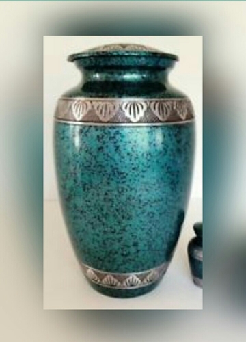 पीतल और एल्युमीनियम का अंतिम संस्कार कलश