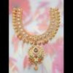 Unmatched Quality Temple Necklace Gender: Women