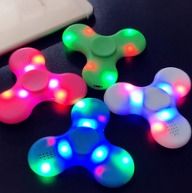 LED Light Plastic Colorful Fingertip 3 Bar Spinner