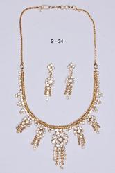 Stylish Design Necklace Set