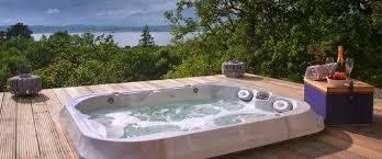 Imported Jacuzzi Bath Tub