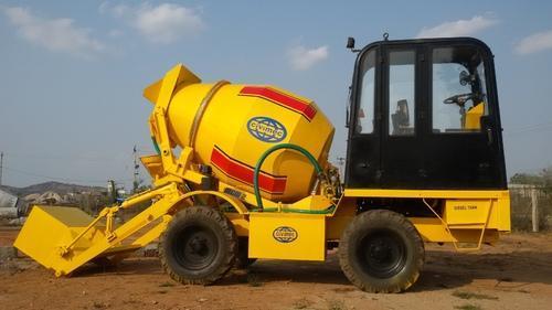 Self Loading Mobile Concrete Mixer